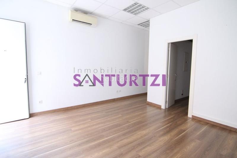 Foto fb0d894a-ca9b-4270-ade6-8ca868e0c4de. Location local commercial dans la txitxarra - murrieta - parke Santurtzi Santurtzi