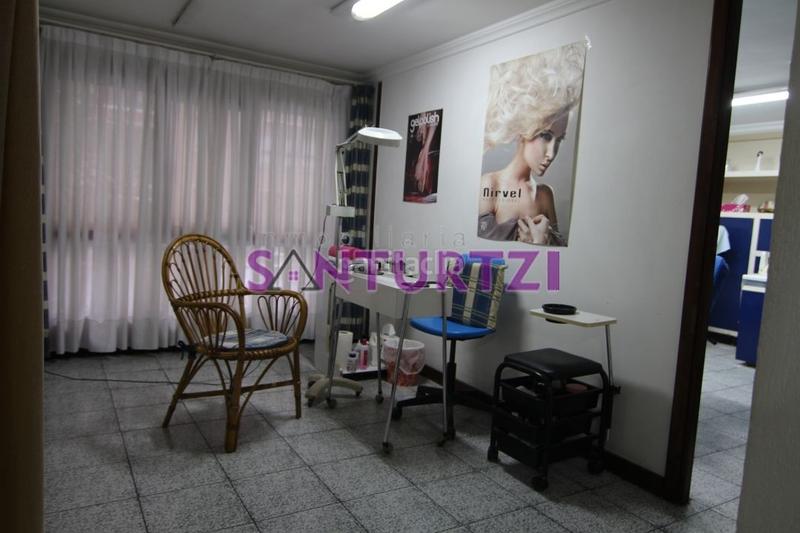 Foto d5723e77-7d7f-4f38-91f4-c6f08bd0a19b. Geschäftsraum in Centro Santurtzi