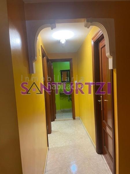 Foto 67e47376-5c61-46d2-88cd-74431a9980f3. Location local commercial dans Centro Santurtzi