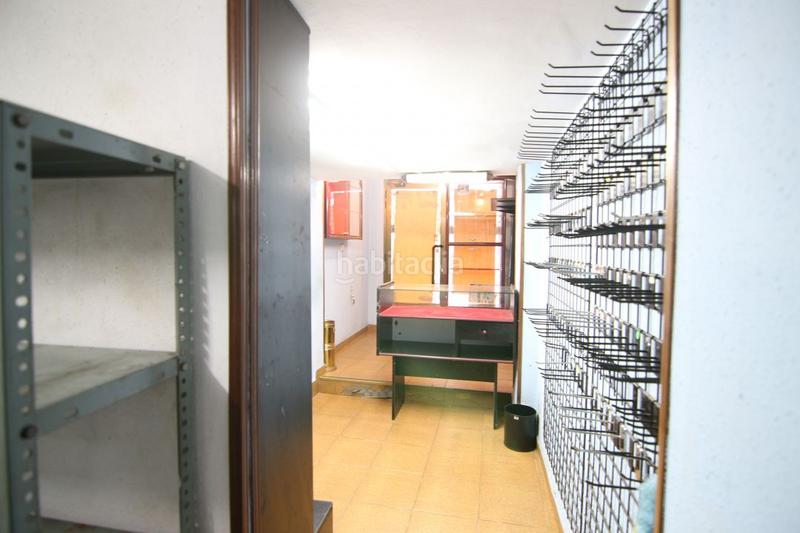 Foto c03ab1b4-5912-4c0f-95c0-d0432fc21020. Alquiler local comercial local en el centro de la txitxarra en Santurtzi