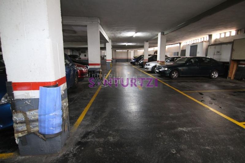 Foto a9bae832-e246-44c6-a25c-2e320f293a65. Aparcament cotxe a Mamariga Santurtzi