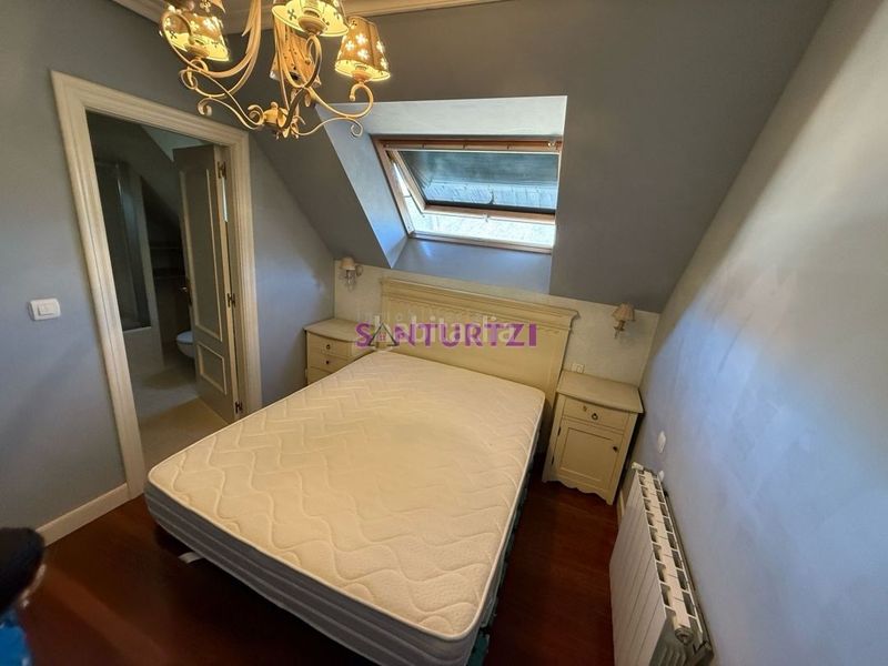 Foto 55b44294-f4cc-4d64-86ec-979607ca094b. Lloguer dúplex amb calefacció aparcament a Kabiezes Santurtzi