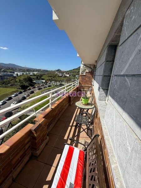 Foto e73dd910-75f9-4dde-9079-997d39875878. Lloguer dúplex amb calefacció aparcament a Kabiezes Santurtzi