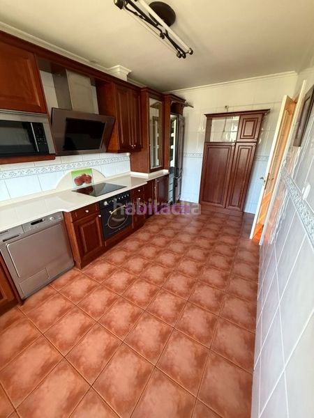 Foto f7927f95-5428-47d8-a7d4-29ac57877242. Lloguer dúplex amb calefacció aparcament a Kabiezes Santurtzi