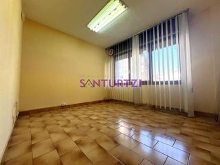 Rent Office space in Larrea - San Juan de Dios - Peñota. Tu próximo espacio profesional en el corazón de santurtzi!