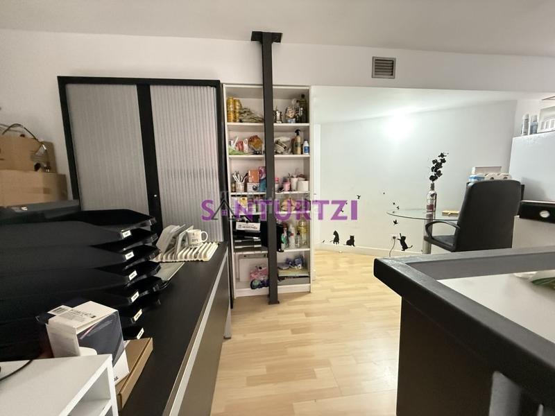 Foto 64387df5-41b4-4d85-9b04-39da247ec58f. Location local commercial dans la txitxarra - murrieta - parke Santurtzi Santurtzi