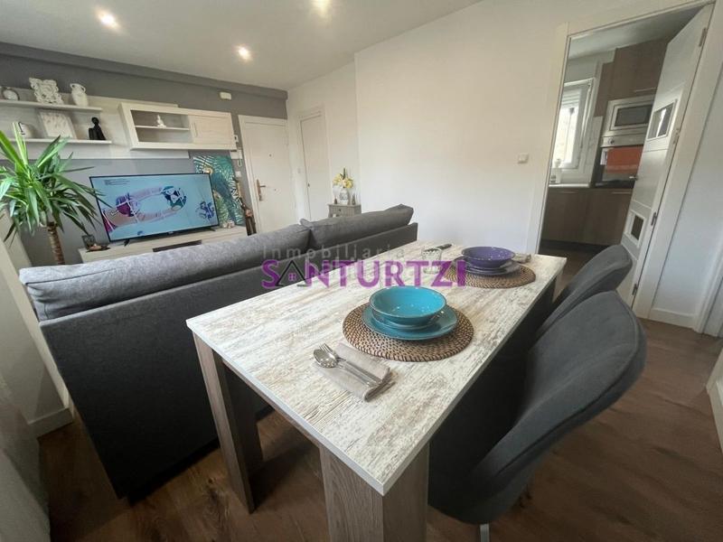 Foto 6be2e7cb-aae5-4b82-96ee-032ba98b20f0. Piso precioso apartamento reformado en el barrio sana juan en Santurtzi
