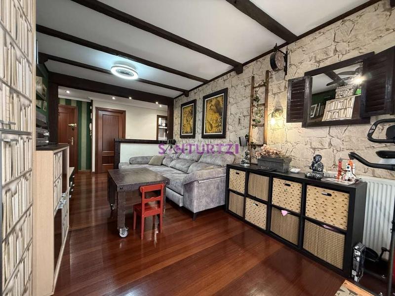Foto 4e2faa92-c9b5-464d-94a8-bd3e795d95f4. Appartamento con riscaldamento in Kabiezes Santurtzi