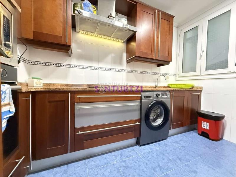 Foto 9ac97e14-5d58-4cf7-98da-e8fe4010dee2. Appartamento con riscaldamento in Kabiezes Santurtzi