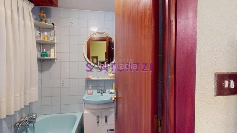 Foto 4e138cee-014a-4c91-9a8e-218bd9c73fb8. Flat with heating parking in Centro Portugalete