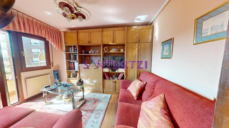 Foto cfff05ff-e25f-4d20-8445-7d07abadcd26. Flat with heating parking in Centro Portugalete