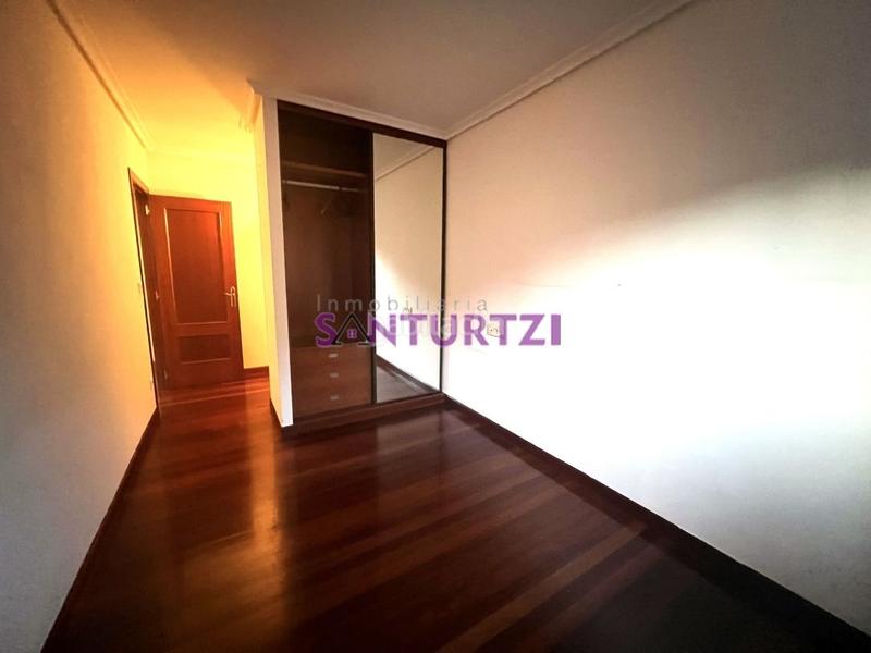 Foto 24ad4705-5ab0-4944-bf23-678dcad83541. Affitto appartamento con riscaldamento parcheggio in Santurtzi