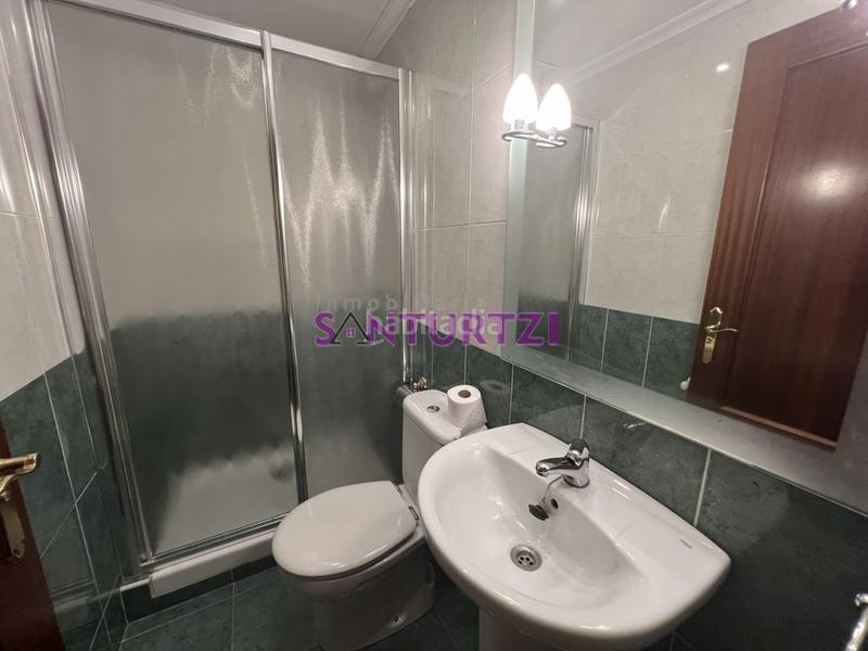 Foto aedf0ccf-a8d8-4d8c-8de2-4587c42c0cb0. Affitto appartamento con riscaldamento parcheggio in Santurtzi