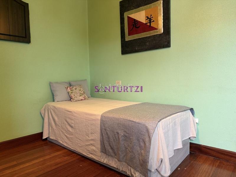 Foto e35c1b60-36b7-4ee5-943c-422bddc7e537. Pis a la txitxarra - murrieta - parke Santurtzi Santurtzi