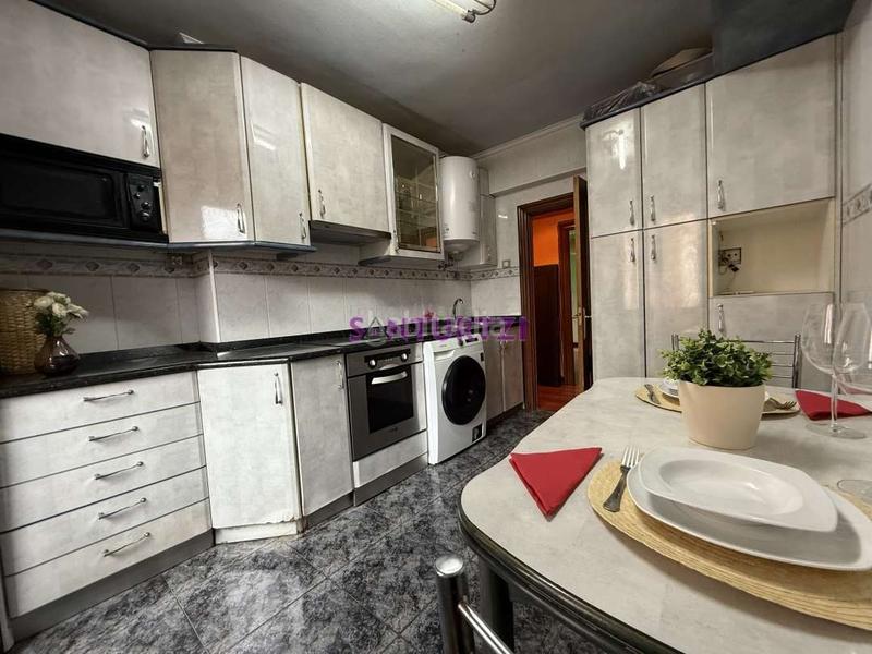 Foto f597a518-669c-4e4a-bc4a-cfc4ae995e45. Pis a la txitxarra - murrieta - parke Santurtzi Santurtzi