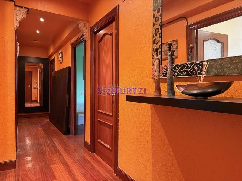 Foto ff7901b3-fb8a-45d8-aa0d-466aeebe4b72. Pis a la txitxarra - murrieta - parke Santurtzi Santurtzi