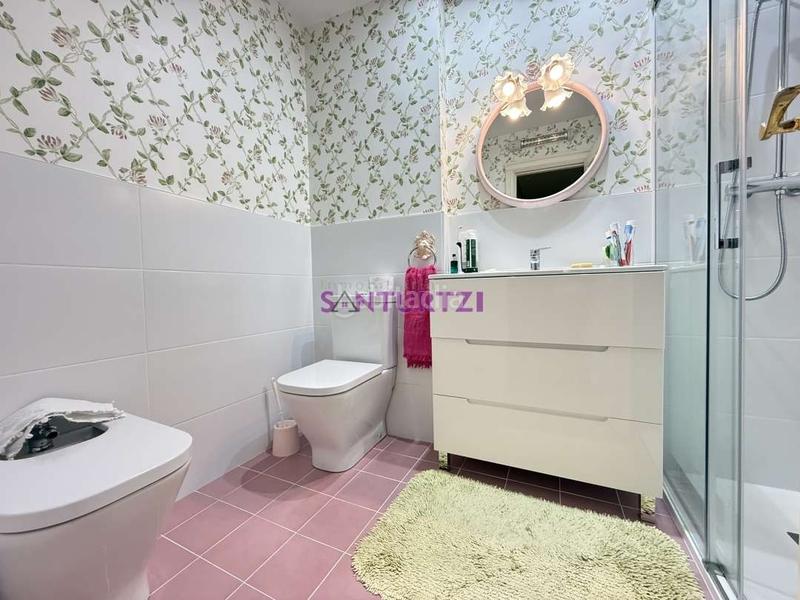 Foto 9b397b53-b22e-41c8-8142-e4a1707de4a4. Flat with heating parking in Azeta - Abatxolo Portugalete