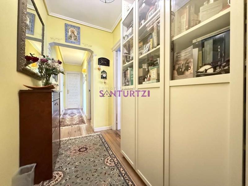 Foto 9c075f74-69ae-446d-9550-532826ed394a. Flat with heating parking in Azeta - Abatxolo Portugalete