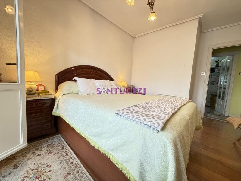 Foto b1d938a5-d4a2-45fa-9283-bd21212e6af0. Flat with heating parking in Azeta - Abatxolo Portugalete