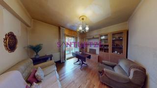 Piso en Centro. Vivienda en portugalete, con ascensor y balcón