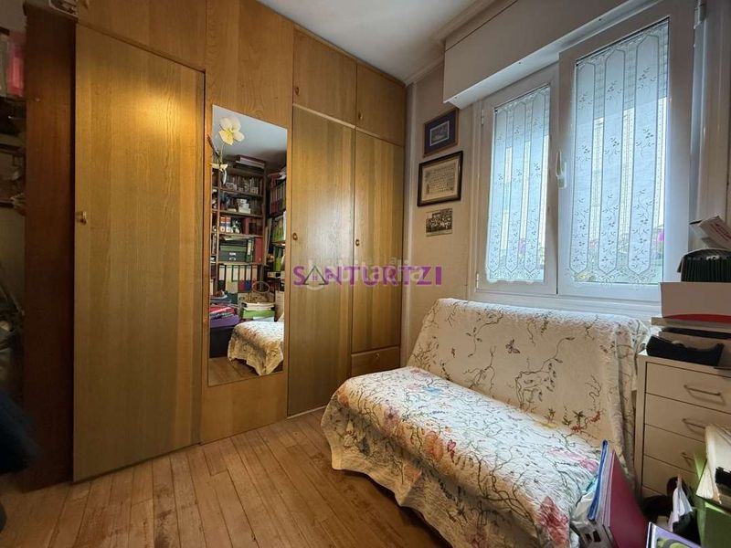 Foto 9a2732d9-af7a-41e5-9c8e-8796007943cb. Pis amb calefacció aparcament a Azeta - Abatxolo Portugalete