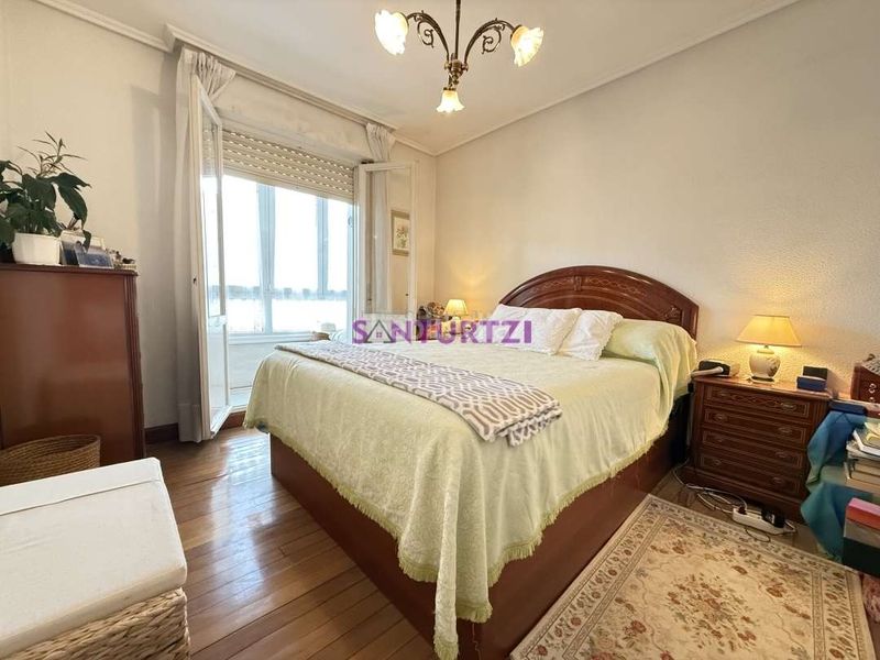 Foto b353fc6f-fe68-4427-afdb-b7c7f694efe5. Pis amb calefacció aparcament a Azeta - Abatxolo Portugalete