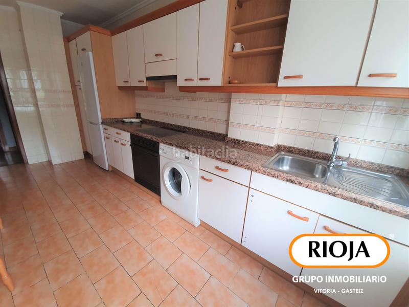Foto 075e8965-2779-45c7-aff1-744d2ded3ad0. Appartamento con riscaldamento in Santa Lucía Vitoria - Gasteiz