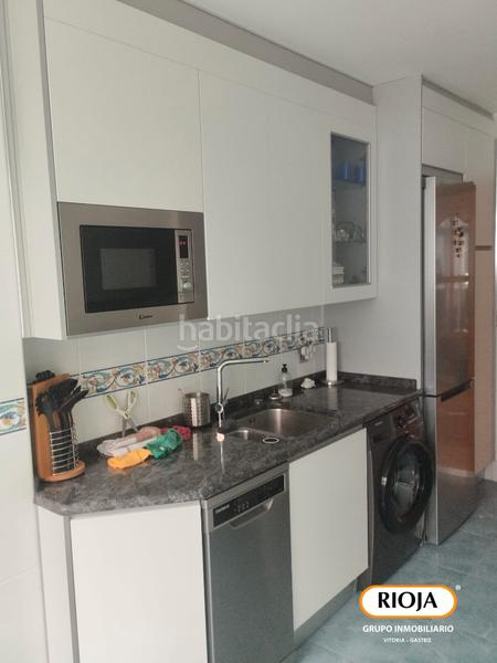 Foto 00bc2bea-c461-474e-8142-6009abf844fa. Piso ¿buscas una vivienda para entrar a vivir y con mucha luz en la zona nueva de lakua? en Vitoria - Gasteiz