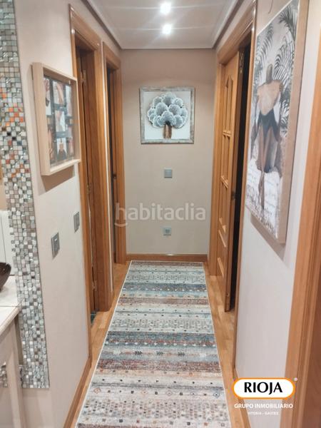 Foto 25c79d1f-3687-4de9-94ff-3f7b85cb1f64. Piso ¿buscas una vivienda para entrar a vivir y con mucha luz en la zona nueva de lakua? en Vitoria - Gasteiz