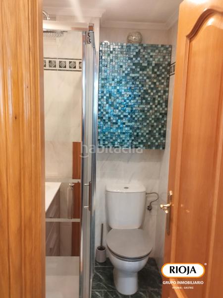 Foto 98f0dad4-9758-440b-bb95-2f62dae631e0. Piso ¿buscas una vivienda para entrar a vivir y con mucha luz en la zona nueva de lakua? en Vitoria - Gasteiz