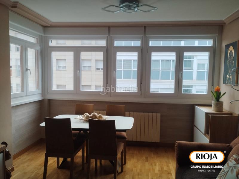 Foto c15273f7-2863-49dd-8baf-c931d0c066f9. Piso ¿buscas una vivienda para entrar a vivir y con mucha luz en la zona nueva de lakua? en Vitoria - Gasteiz