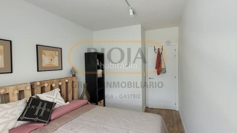 Foto 80d9cbe5-48b7-4e99-a8cf-90353e9cb78f. Piso Aretxabaleta en Aretxabaleta Vitoria - Gasteiz