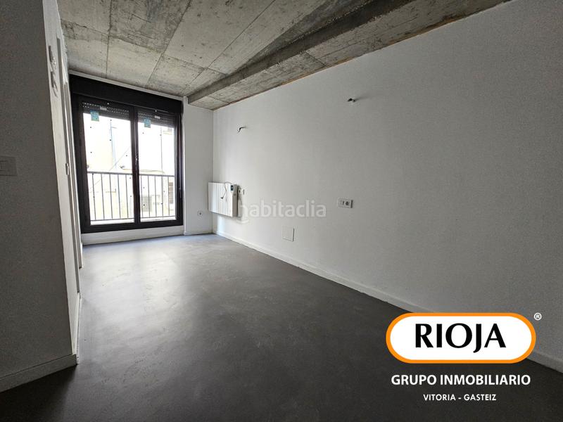 Foto 7ec03904-6723-46d3-a0cc-566808207470. Piso ¡vivienda recién reformada con calidades de lujo! en Vitoria - Gasteiz