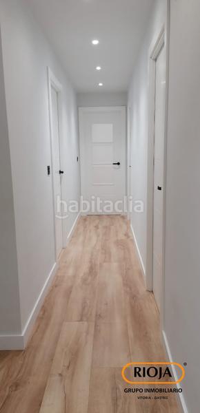Foto 490fb02e-5734-48b6-8f19-9624b75ee3cd. Pis amb calefacció a El Anglo Vitoria - Gasteiz