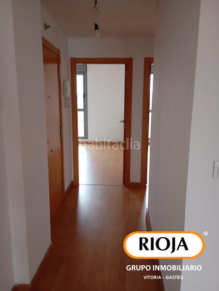 Foto bb3bb575-9b9c-4127-a1e4-d3deecc743d1. Piso amplio piso con terraza en Zabalgana Vitoria - Gasteiz
