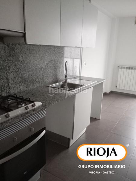 Foto d89a8749-6cfd-4c3f-b771-c290c560a531. Piso amplio piso con terraza en Zabalgana Vitoria - Gasteiz
