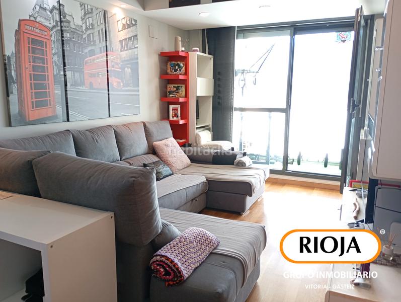 Foto 093a2219-0ae2-403e-8380-afd763cd2cce. Appartement dans Salburua - Arantzabela Vitoria - Gasteiz