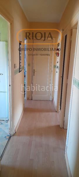 Foto 1c3fc75c-b15b-4226-b8cb-a7eb55e74919. Piso vivienda sin ascensor, con posibilidad de ponerse en Vitoria - Gasteiz
