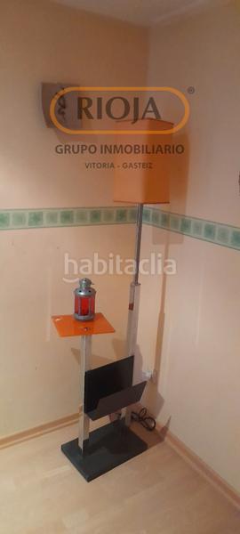 Foto 2b570fb9-b2d1-4f2d-9e91-bb4f9a1de52b. Piso vivienda sin ascensor, con posibilidad de ponerse en Vitoria - Gasteiz