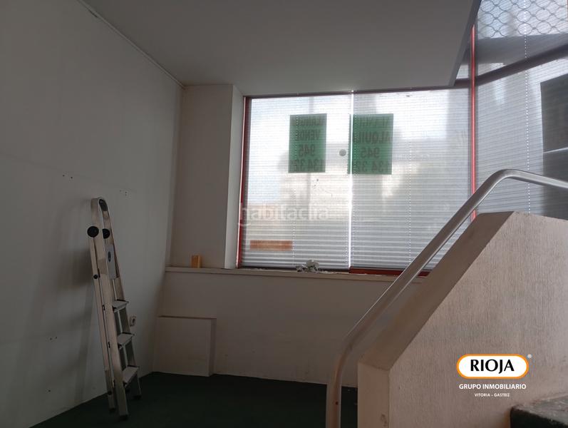 Foto 1bd21c9c-a809-4cdf-809a-2897faa7dd59. Location local commercial dans Desamparados Vitoria - Gasteiz