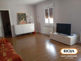 Piso  Zerkabarren kalea. Vivienda totalmente reformada en cercas bajas, pleno centro