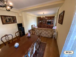 Casa  Gorbea etorbidea. Chalet con encanto en gopegui