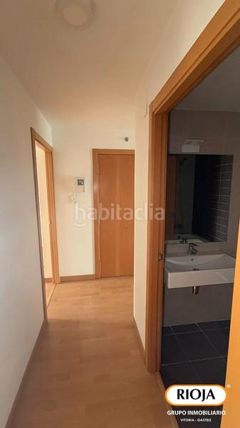 Foto 6c487597-ca9c-43b7-bd4f-3ce00cfe1414. Flat with heating parking in Zabalgana Vitoria - Gasteiz