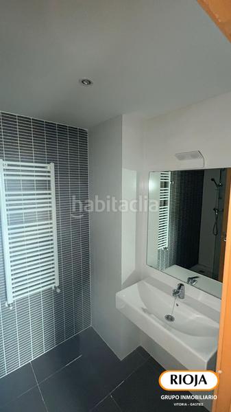 Foto f0bdd51c-f64d-491b-8b20-b77112f42989. Flat with heating parking in Zabalgana Vitoria - Gasteiz