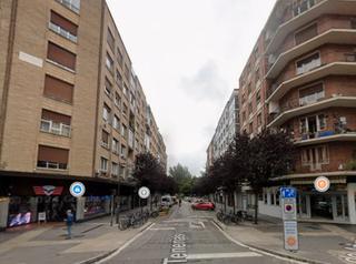 Etagenwohnung  Tenerias kalea. Piso en calle tenerías con terraza y ascensor cota cero