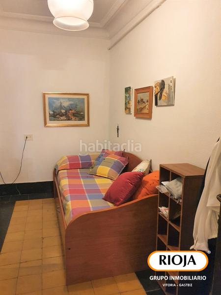 Foto 66441775-23fd-48fe-a3ad-3066a77bf901. Appartamento con riscaldamento in Ensanche Vitoria - Gasteiz