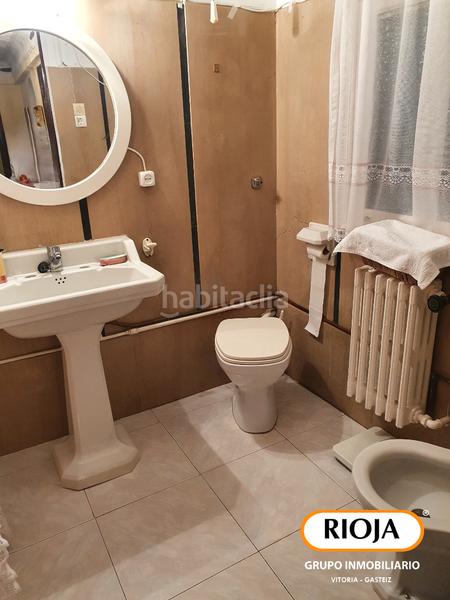 Foto 737cf515-a567-4ad4-9ba1-0ea4071d8761. Appartamento con riscaldamento in Ensanche Vitoria - Gasteiz
