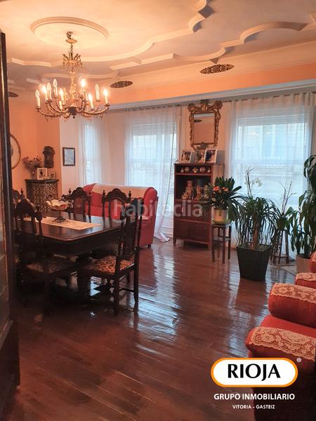 Foto 945d6d87-113b-458e-9eb1-b831739eb1fa. Appartamento con riscaldamento in Ensanche Vitoria - Gasteiz