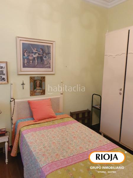 Foto cd98b2e0-d67e-4293-9a8f-065875031519. Appartamento con riscaldamento in Ensanche Vitoria - Gasteiz