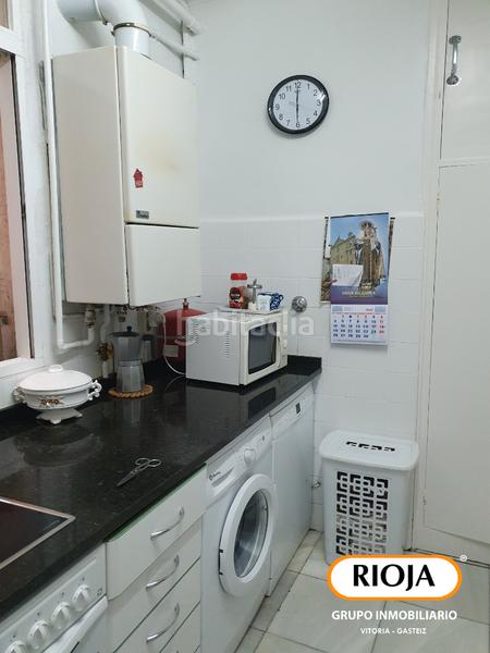 Foto e6b8e1c6-9e0a-4a74-9015-513643ff5ef5. Appartamento con riscaldamento in Ensanche Vitoria - Gasteiz